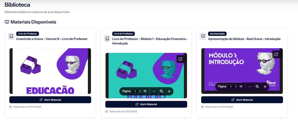Biblioteca com livros do professor, apresentações e planos de aula