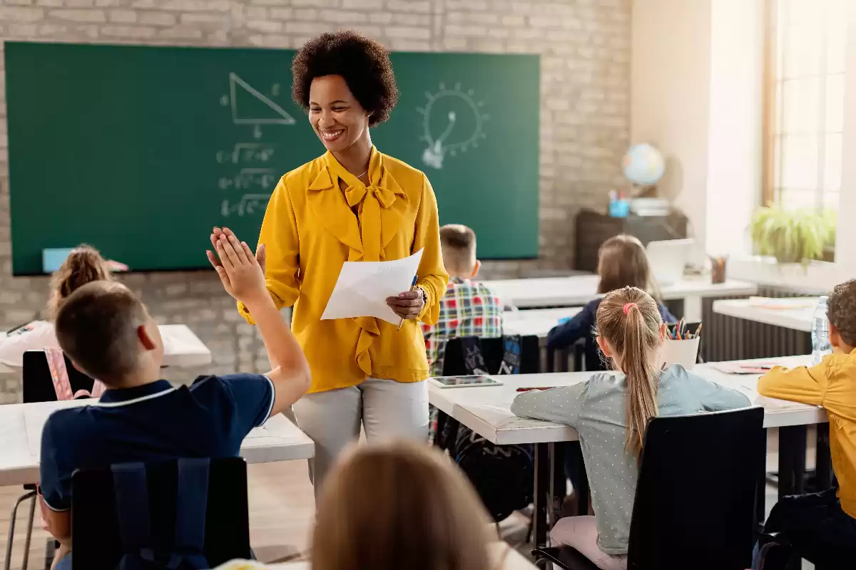 Como falar de educação financeira em qualquer aula?
